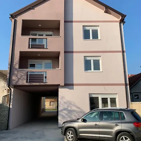 Sunny Apartamento Sombor